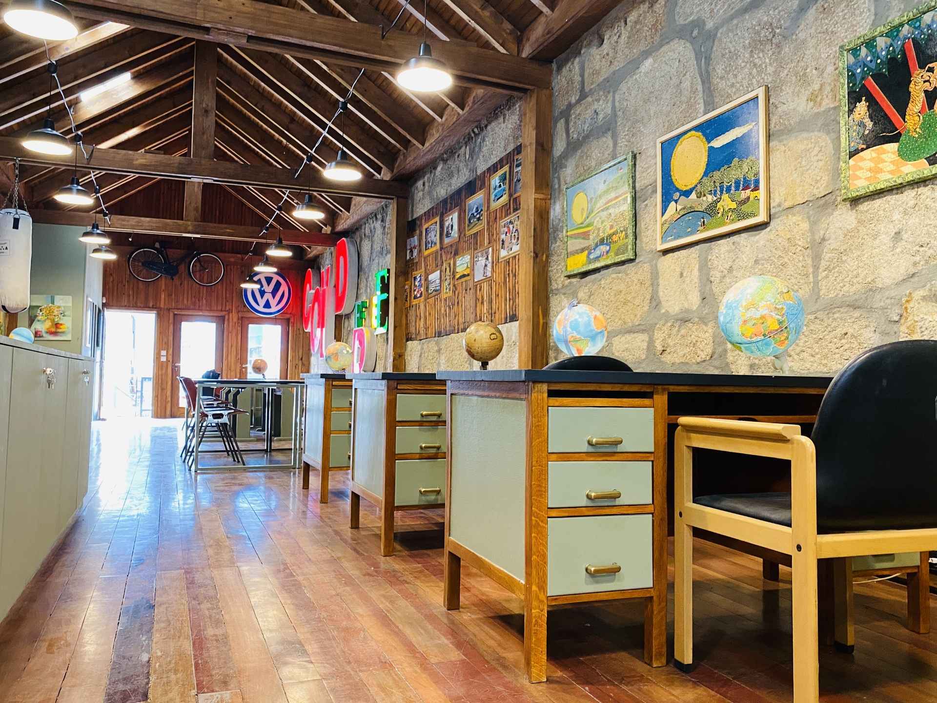 Almada Ponto - Cowork, Bistrô & Concept Store