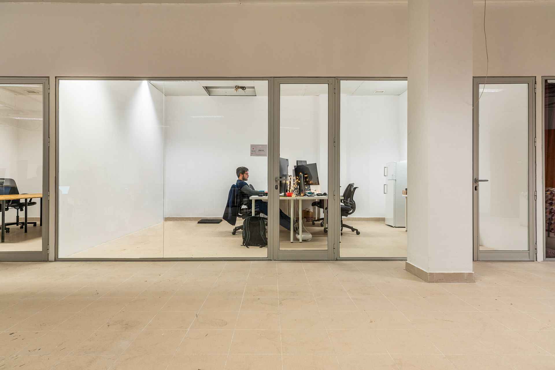 BWORKING SPACE image 1