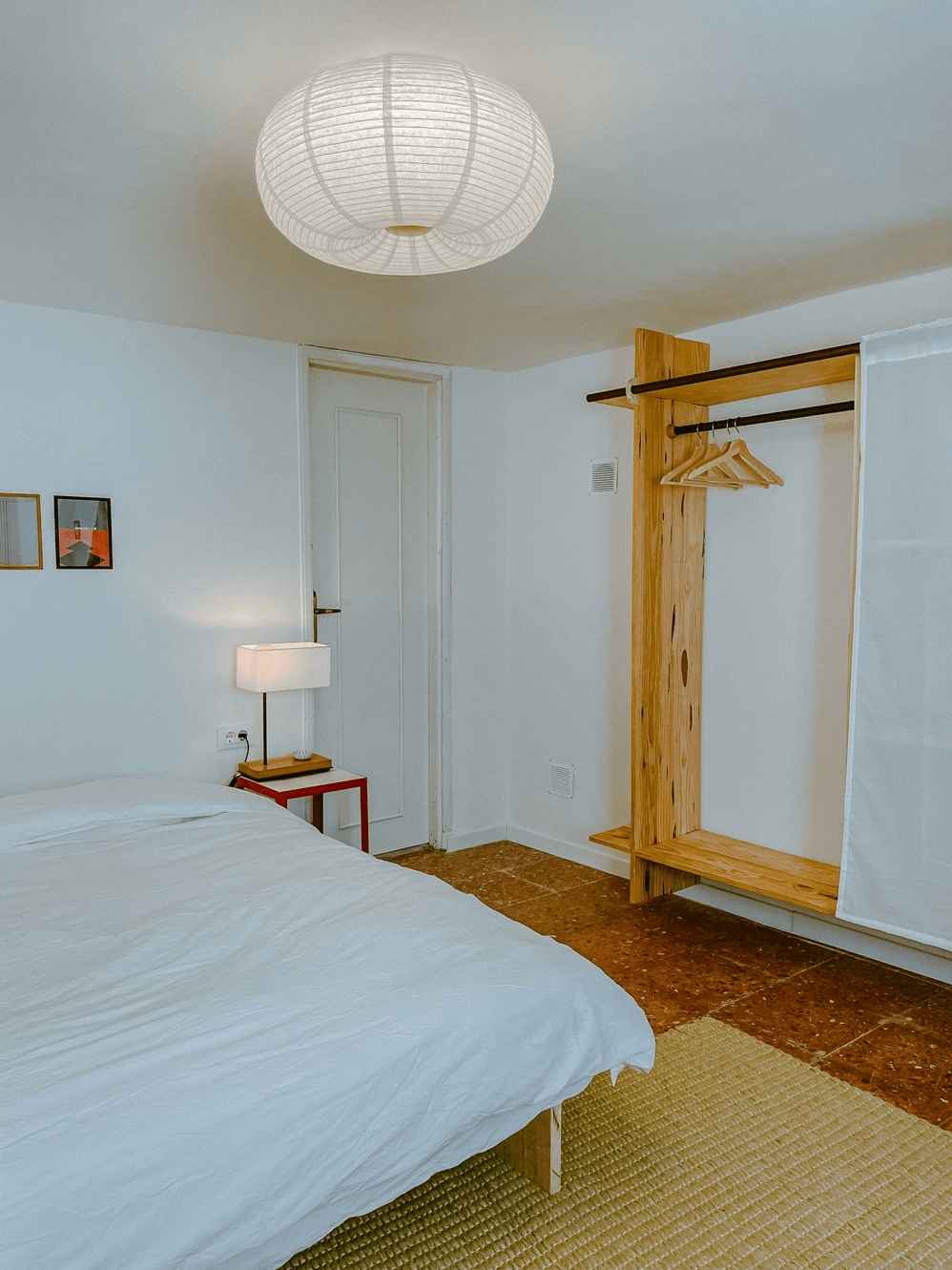 Minimalist double ensuite inspired by the Japanese traditions of peace, mindfulness and zen.